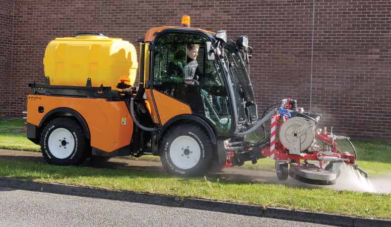 applications - multihog tractor with street cleaner - gallery 7